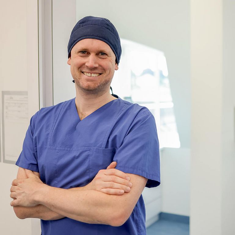 Dr. med. Julian Vivell
